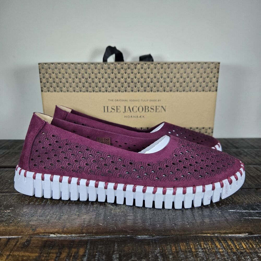 Ilse Jacobsen Burgundy Flats
